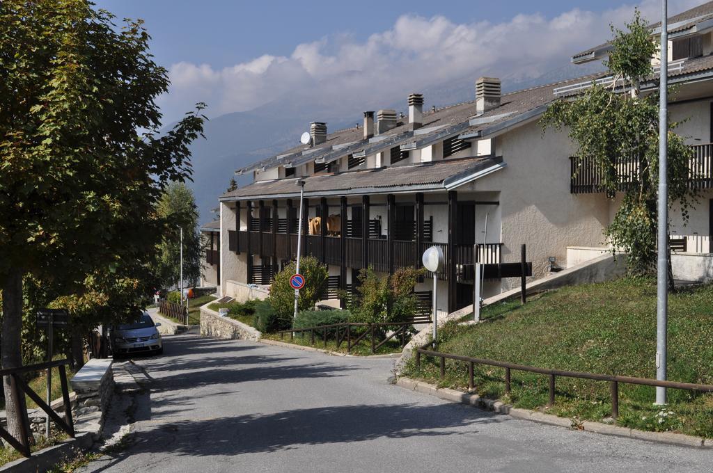 Apartamento Rustico Nel Complesso Chapelle Oulx Exterior foto